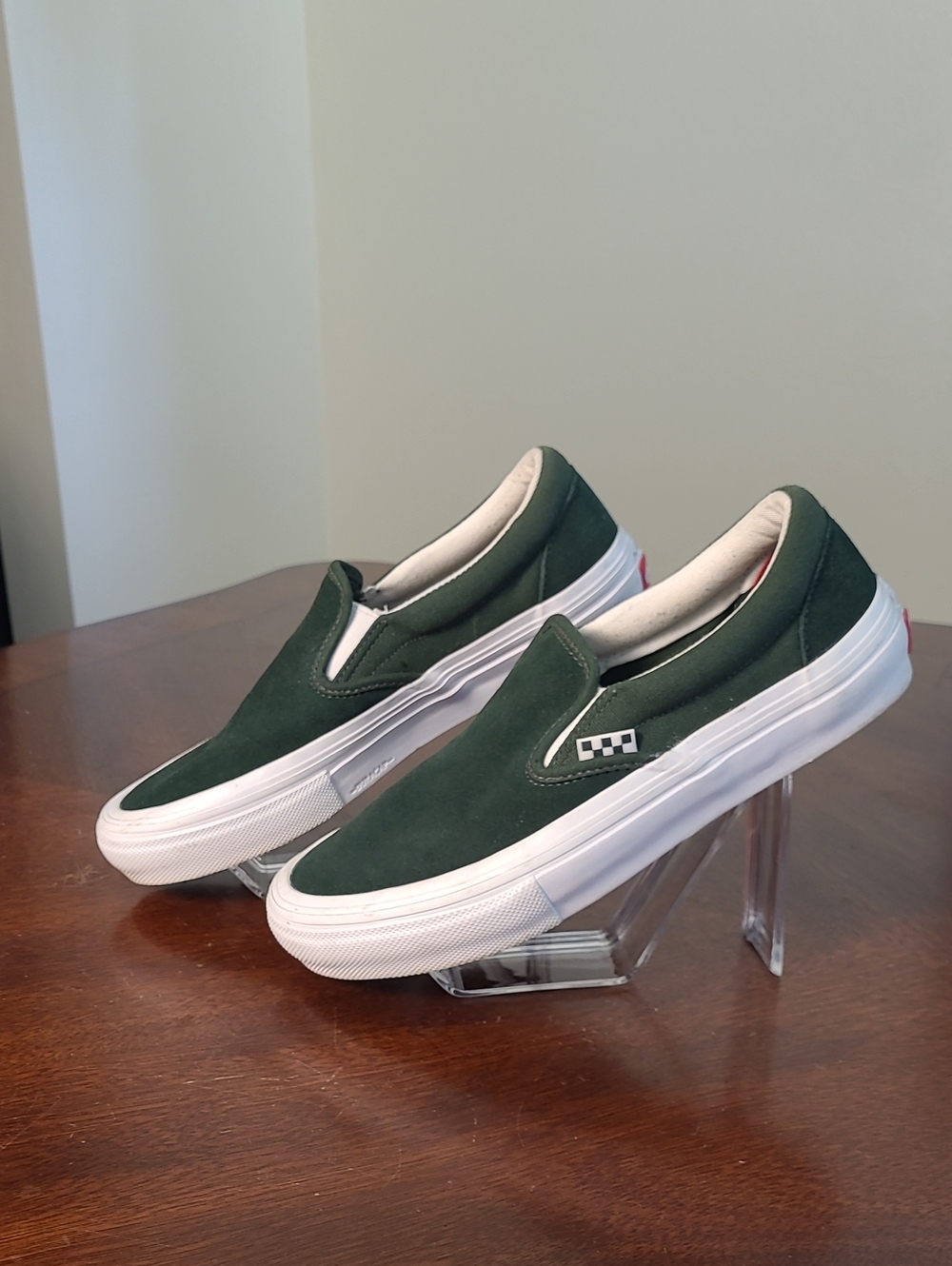 Vans Skate Classic Slip-On Low-Top in Dark Green Suede Men's 7.5